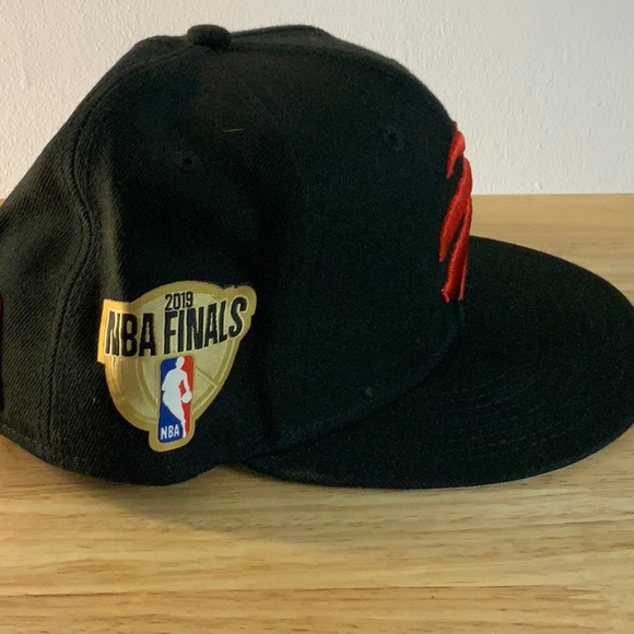 Toronto Raptors 2019 NBA finals Snapback - Picture 2 of 3